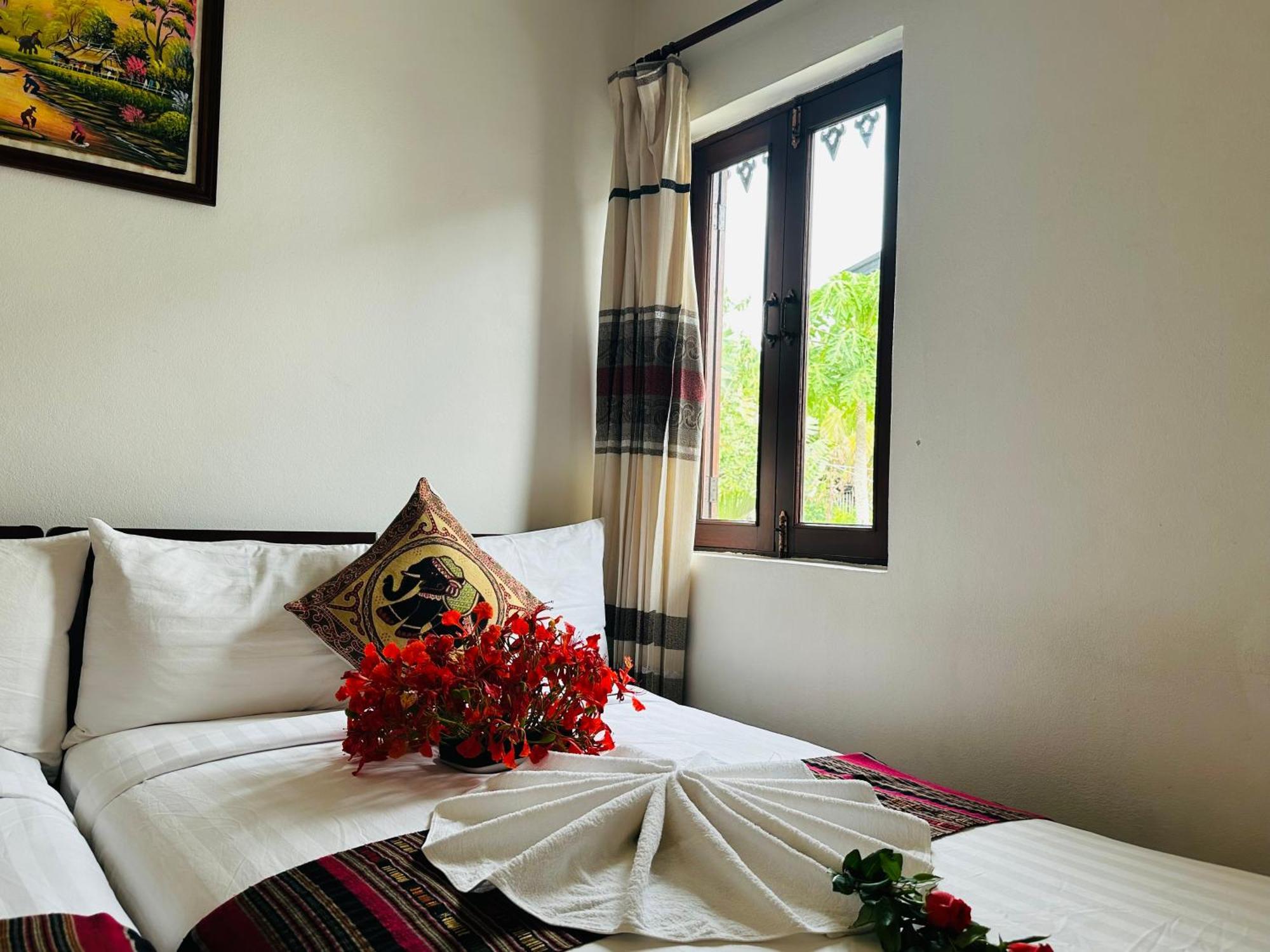 Thatsaphone Hotel Luang Prabang Exteriör bild
