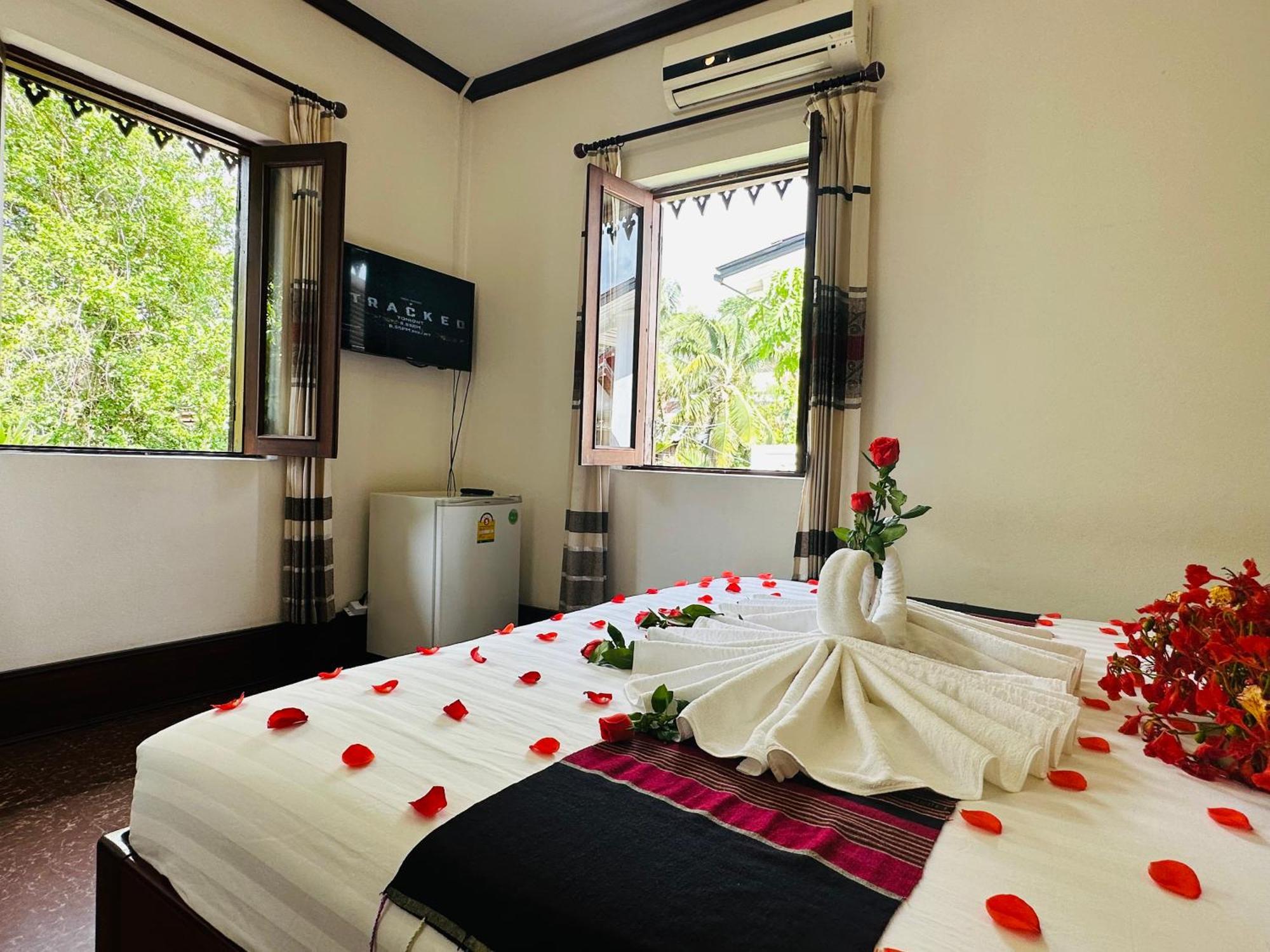 Thatsaphone Hotel Luang Prabang Exteriör bild