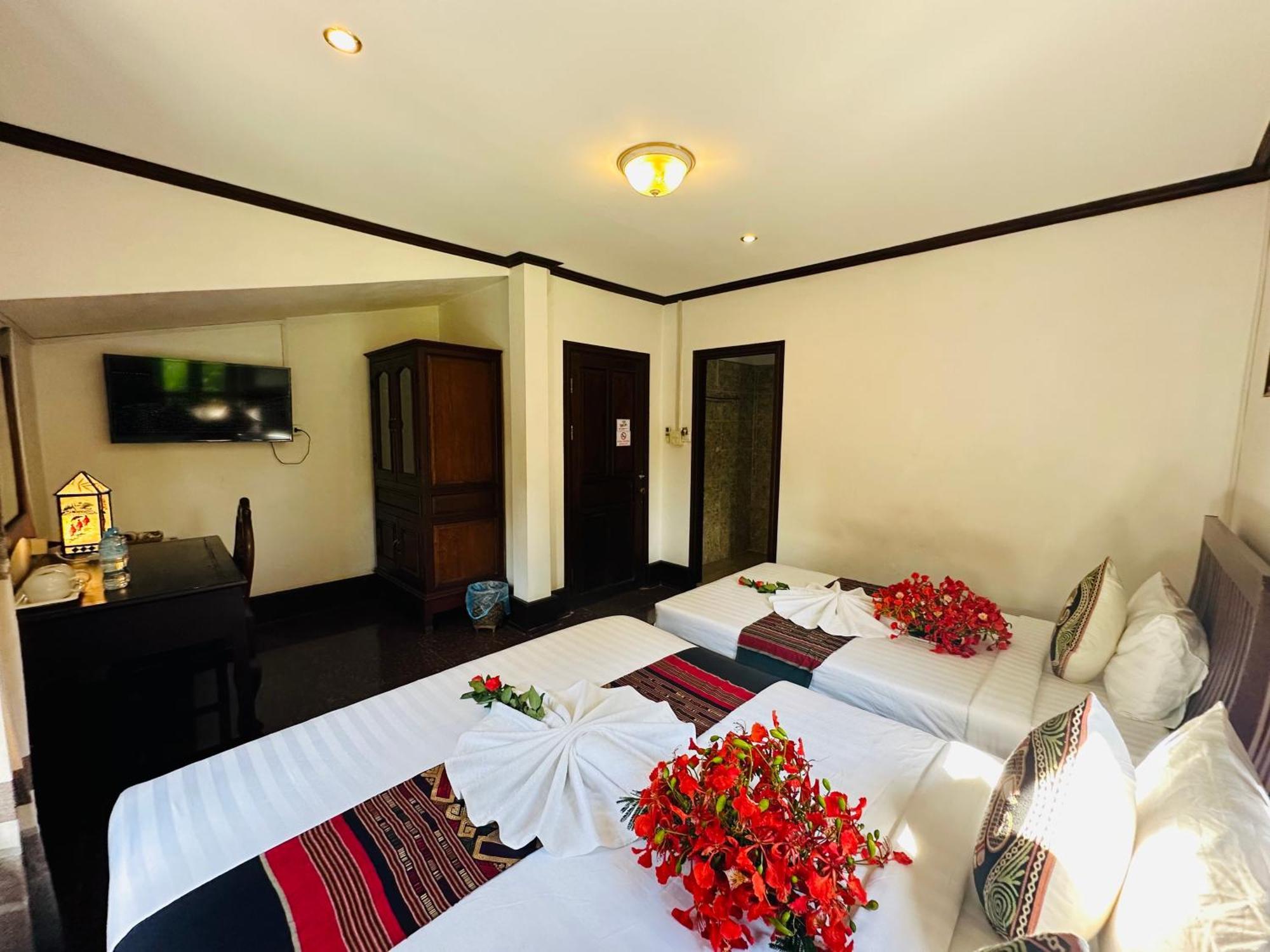 Thatsaphone Hotel Luang Prabang Exteriör bild