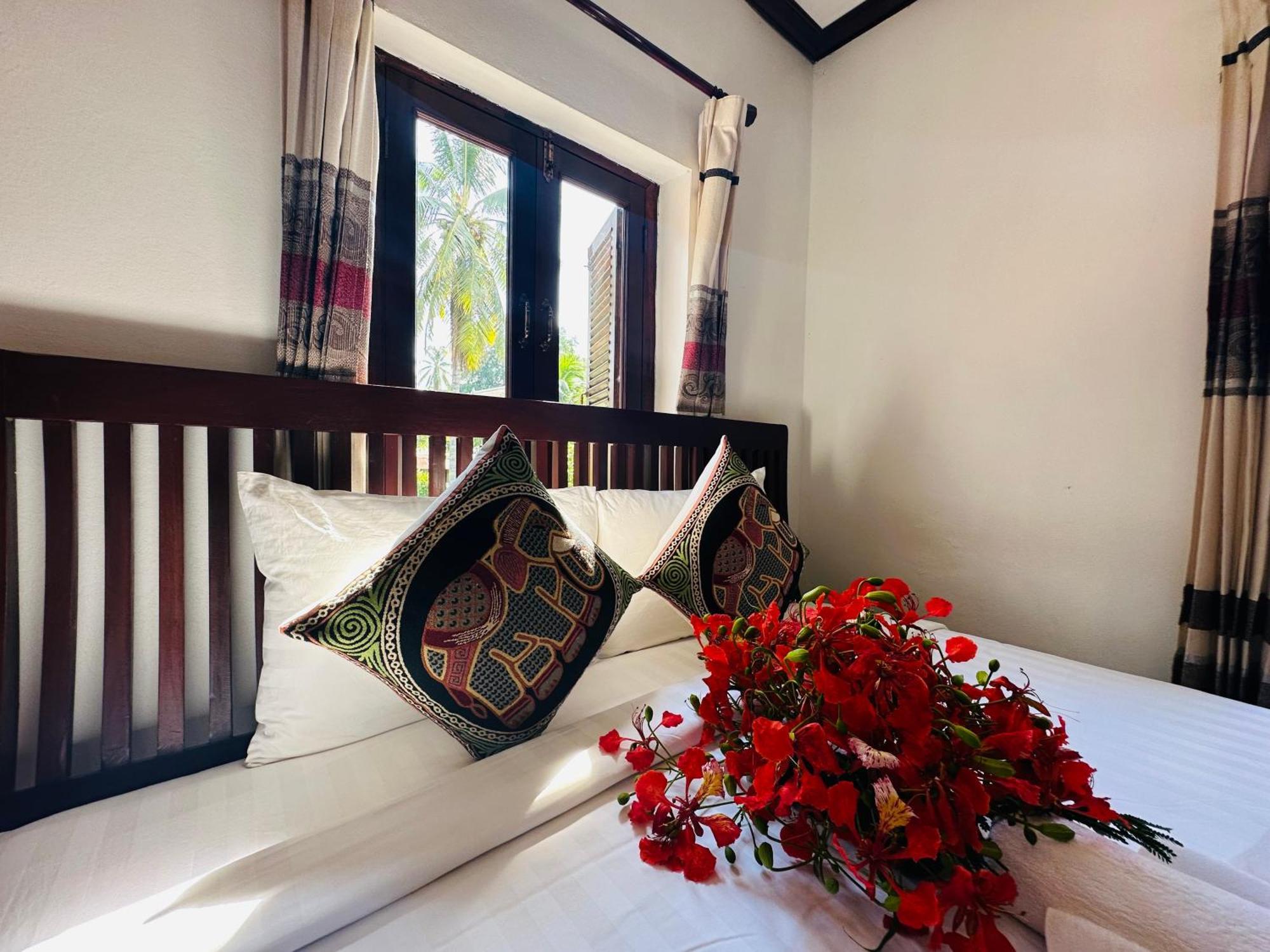 Thatsaphone Hotel Luang Prabang Exteriör bild