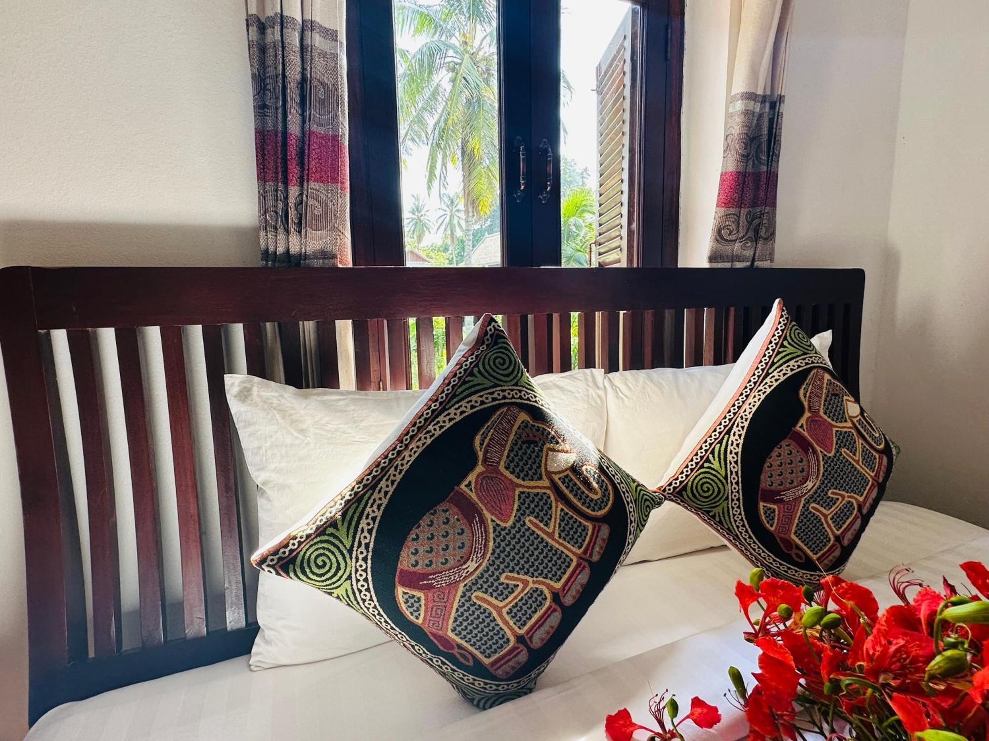 Thatsaphone Hotel Luang Prabang Exteriör bild