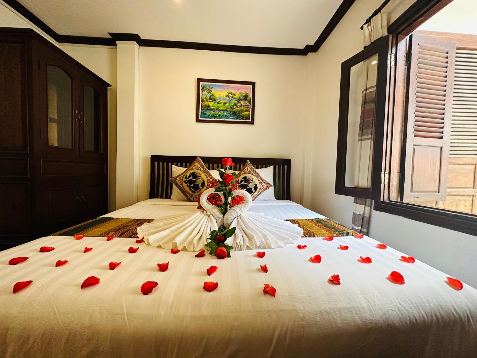 Thatsaphone Hotel Luang Prabang Exteriör bild