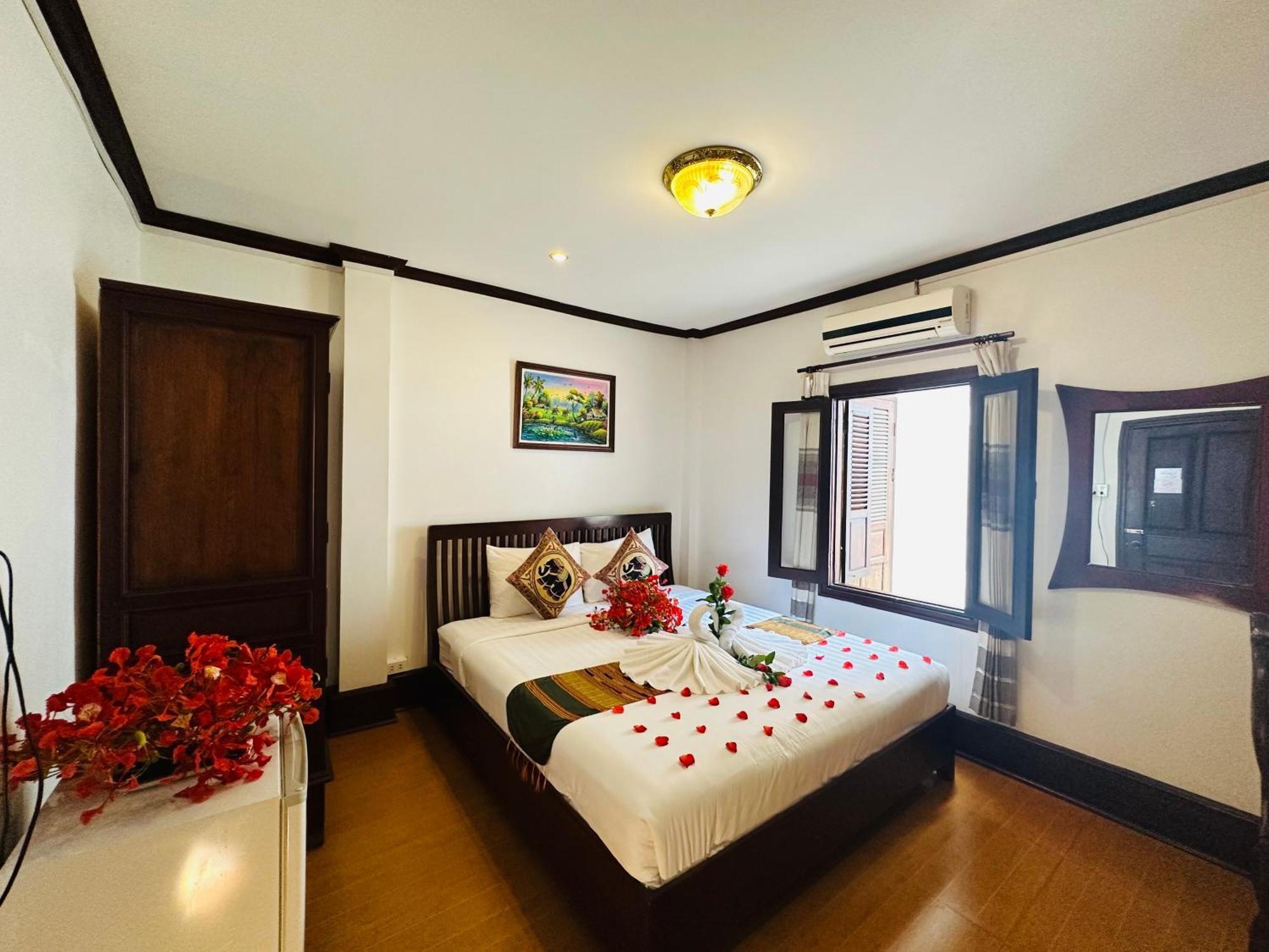 Thatsaphone Hotel Luang Prabang Exteriör bild