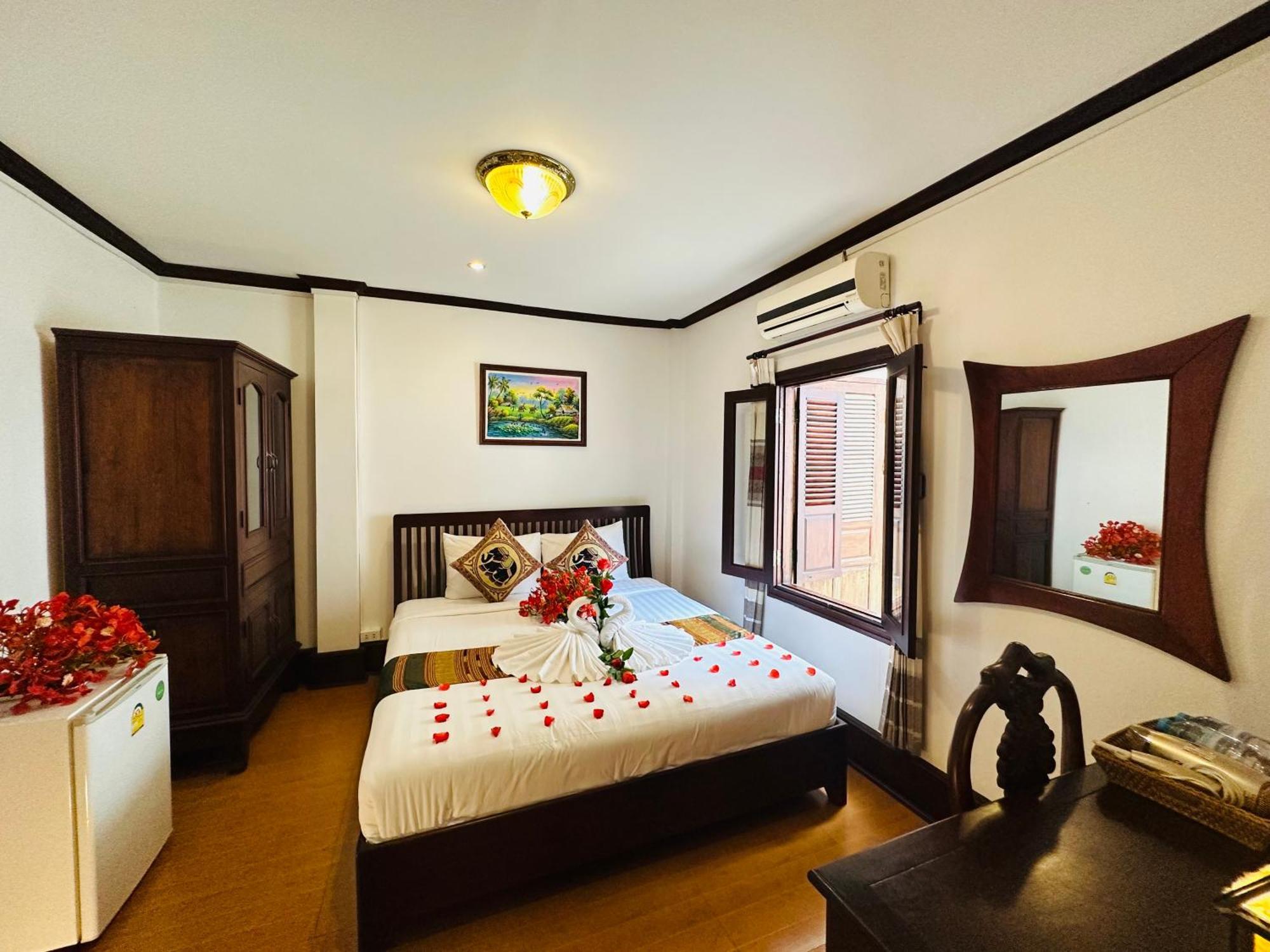 Thatsaphone Hotel Luang Prabang Exteriör bild