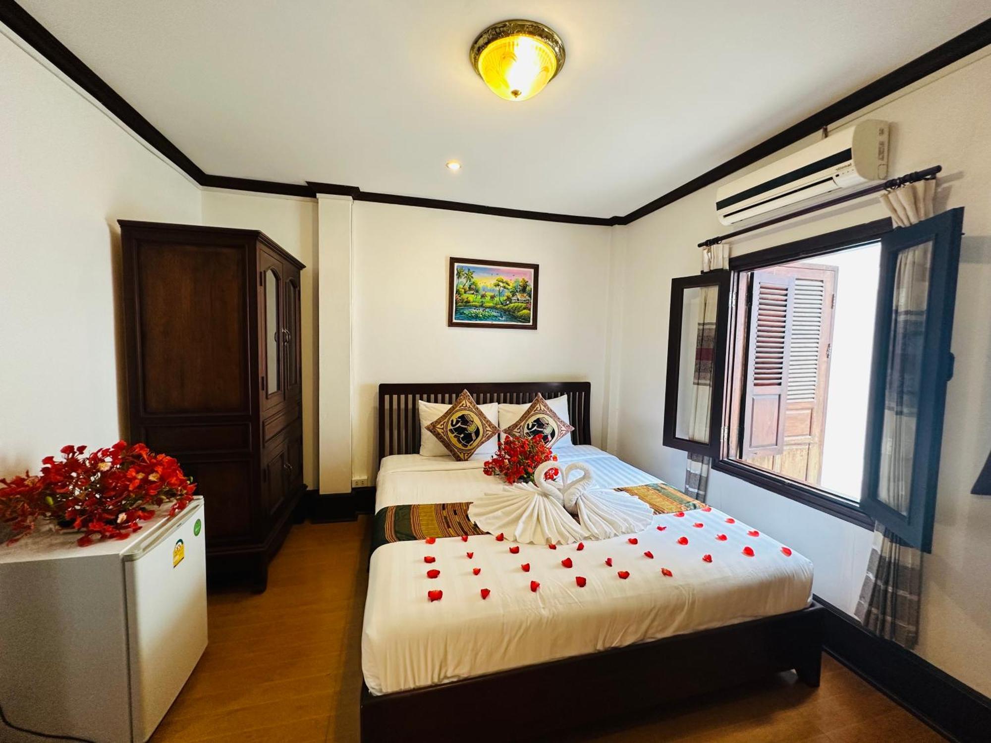 Thatsaphone Hotel Luang Prabang Exteriör bild