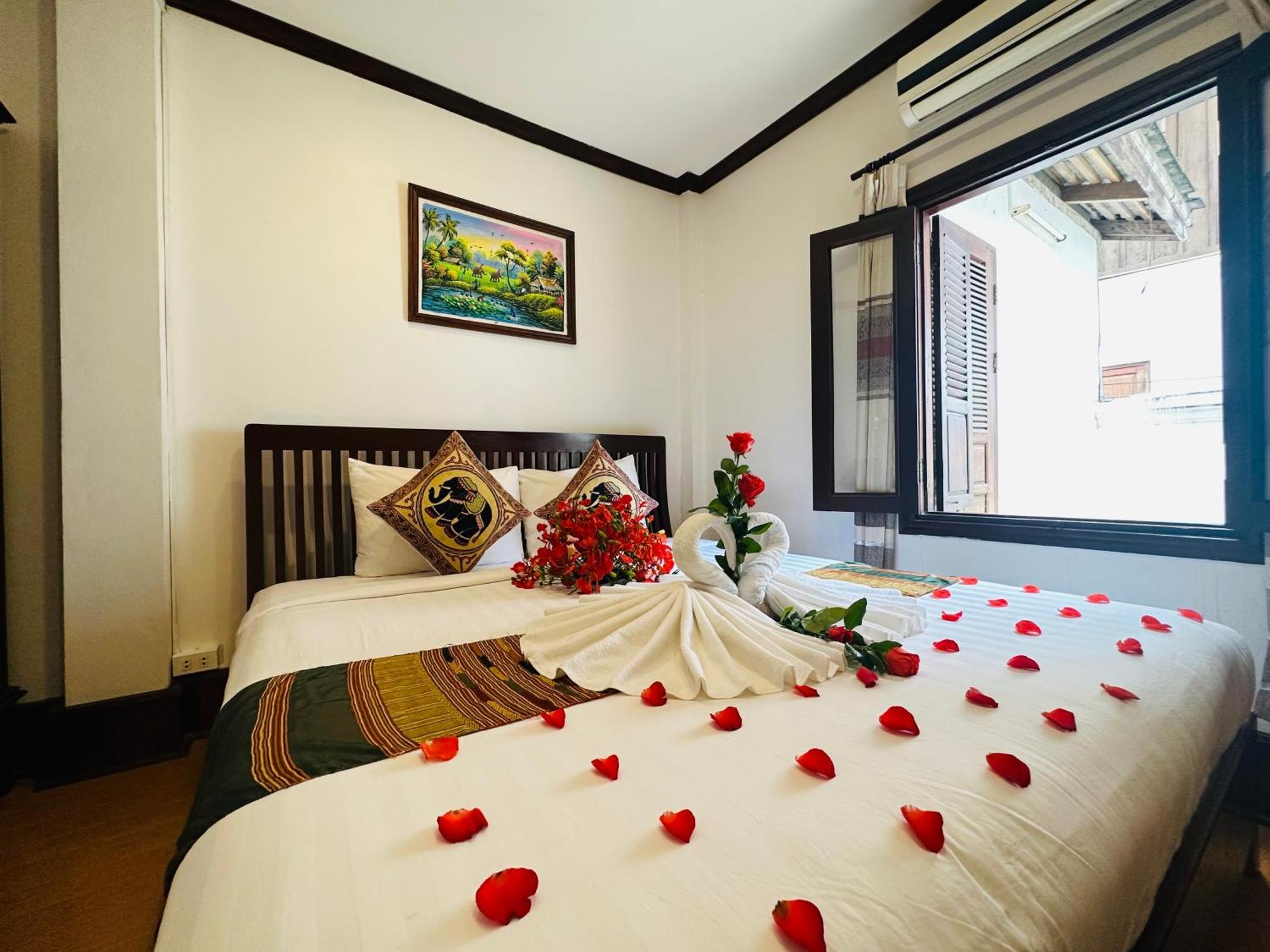 Thatsaphone Hotel Luang Prabang Exteriör bild