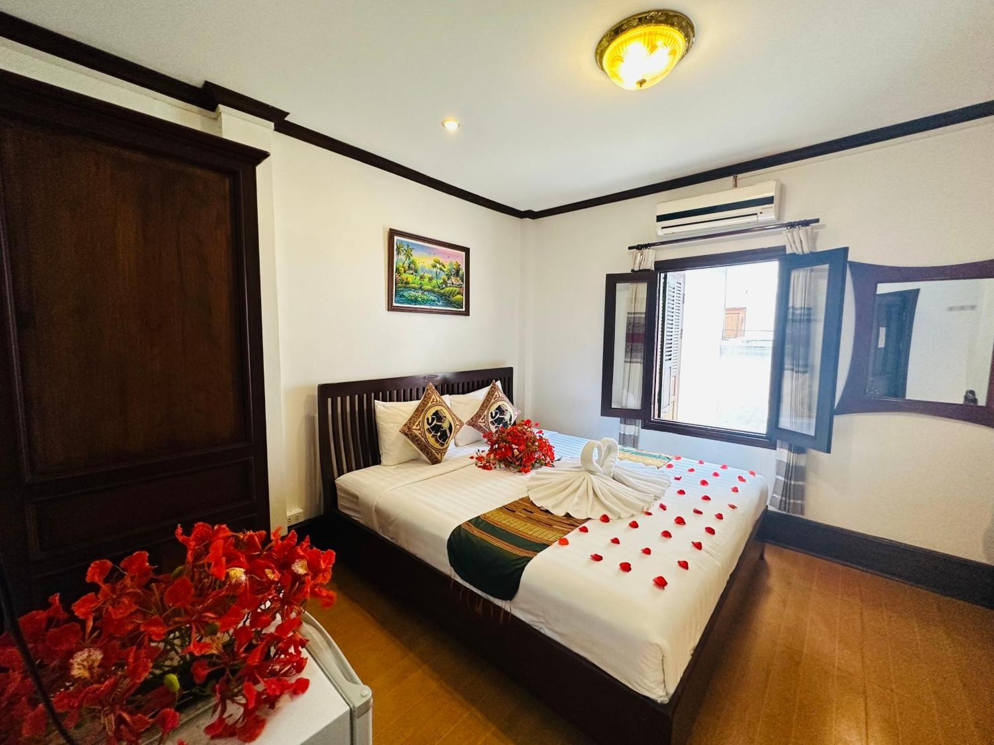 Thatsaphone Hotel Luang Prabang Exteriör bild
