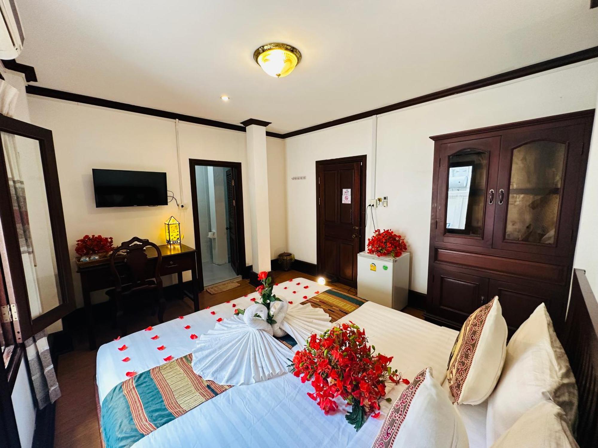 Thatsaphone Hotel Luang Prabang Exteriör bild
